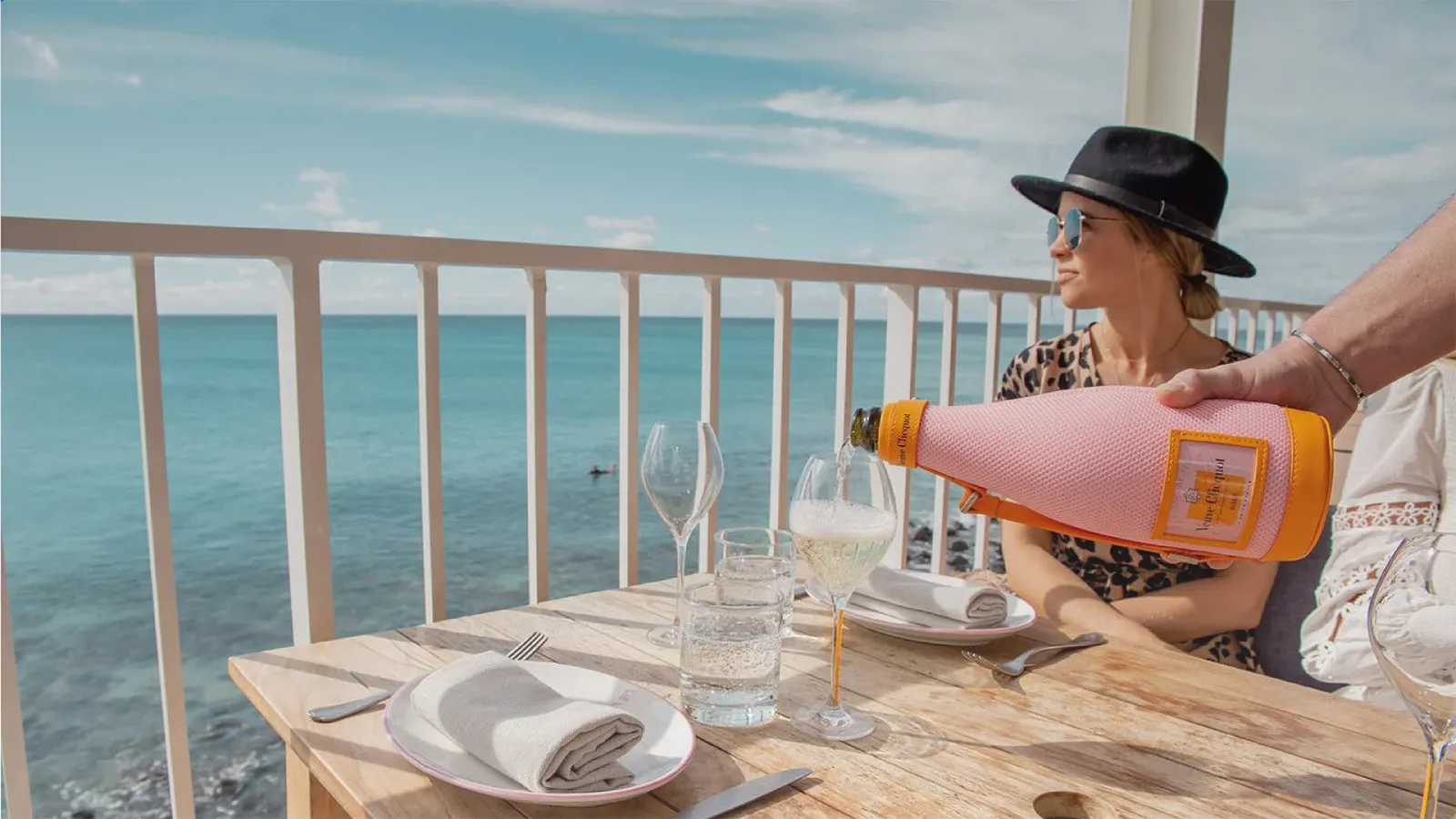 Brunch, Bubbles & Besties at The Tropic